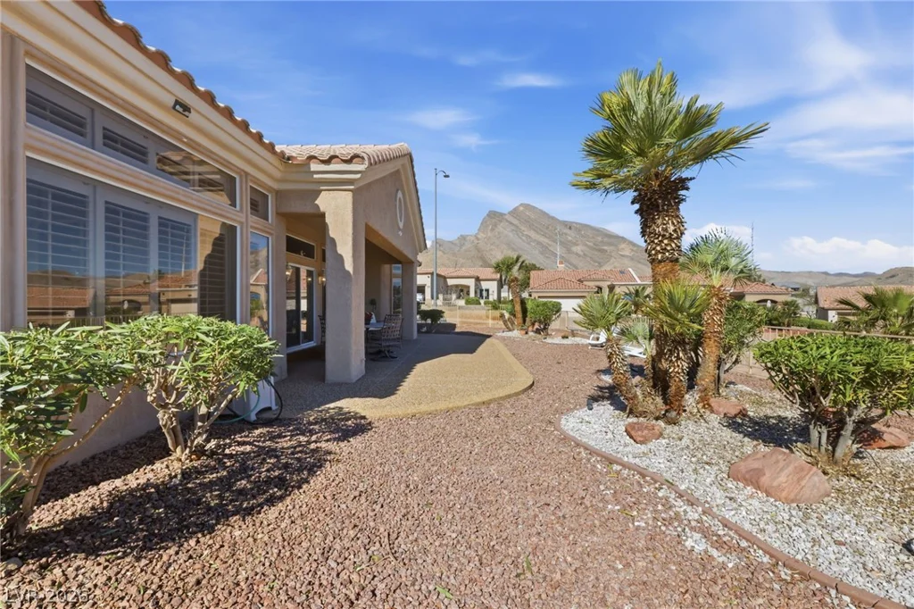 11024 Glacier View, Las Vegas, NV 89134