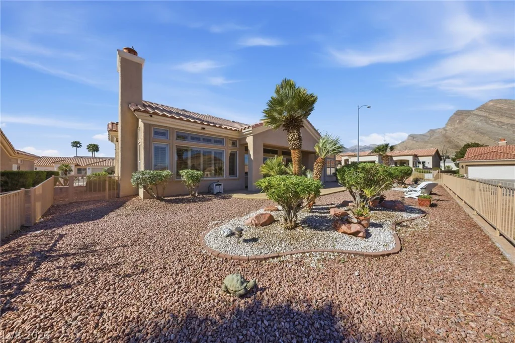11024 Glacier View, Las Vegas, NV 89134