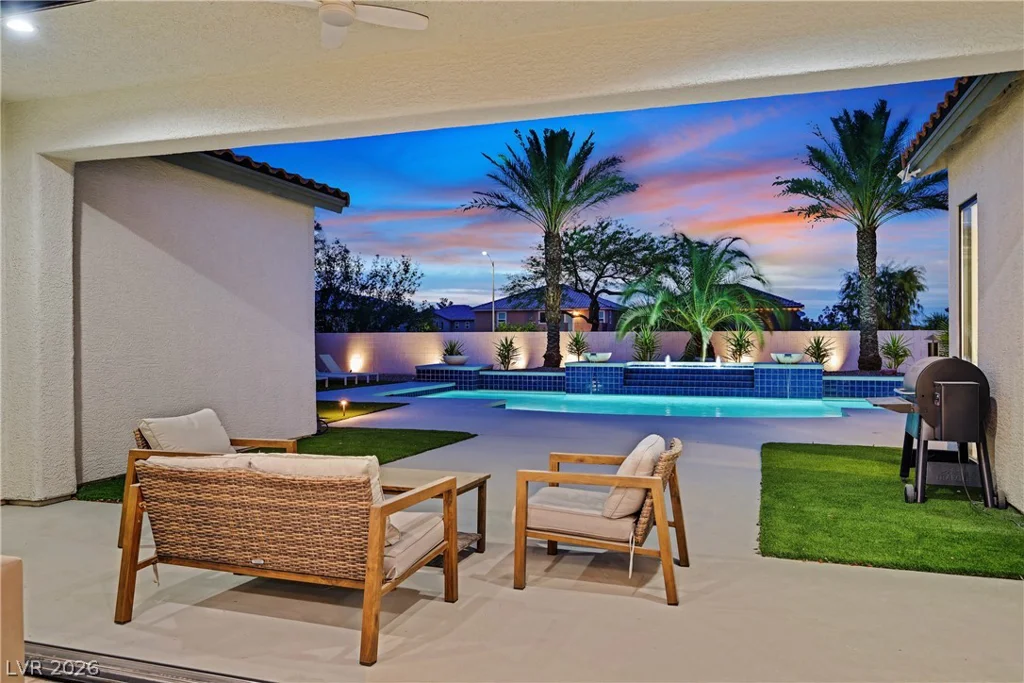 360 Hedgehope, Las Vegas, NV 89183