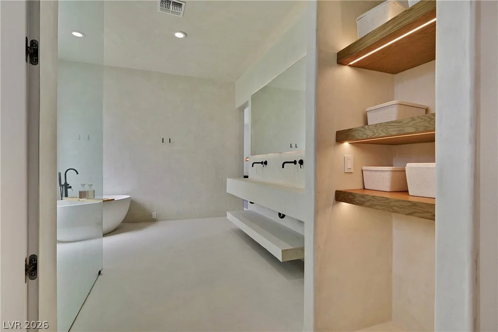 360 Hedgehope, Las Vegas, NV 89183