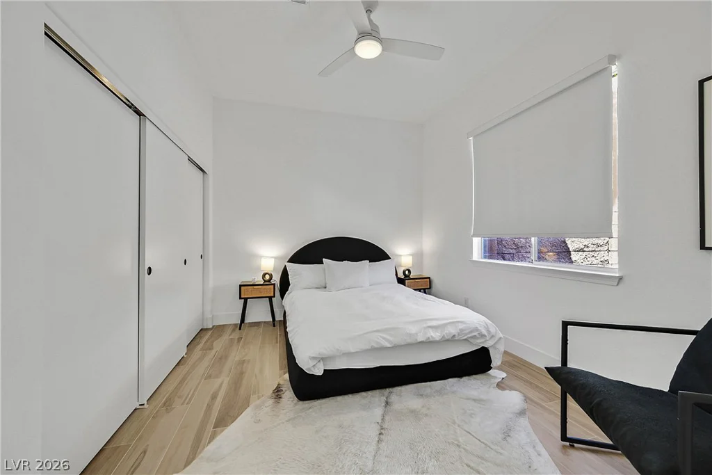 360 Hedgehope, Las Vegas, NV 89183