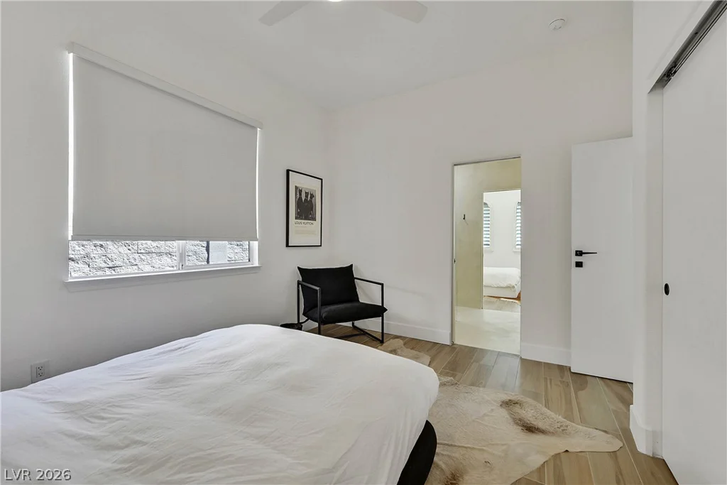 360 Hedgehope, Las Vegas, NV 89183