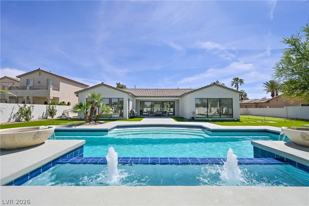 360 Hedgehope, Las Vegas, NV 89183