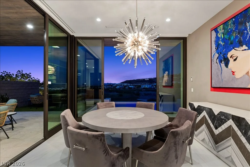 656 Scenic Cliff, Henderson, NV 89012