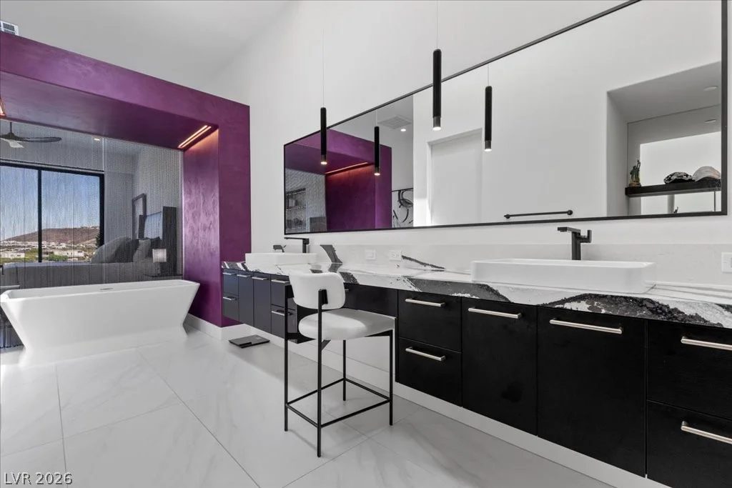 656 Scenic Cliff, Henderson, NV 89012