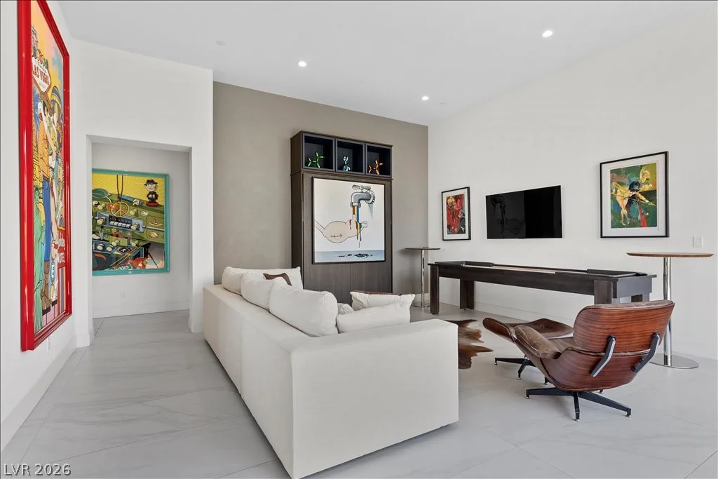 656 Scenic Cliff, Henderson, NV 89012
