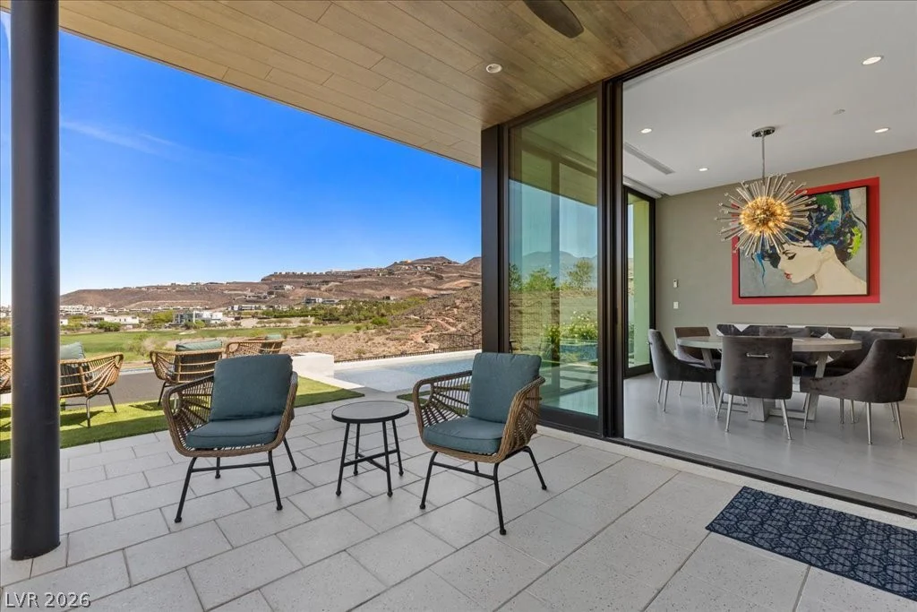 656 Scenic Cliff, Henderson, NV 89012