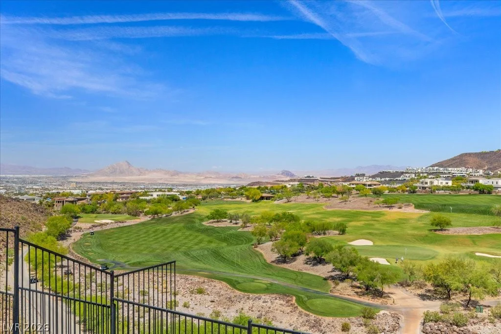 656 Scenic Cliff, Henderson, NV 89012