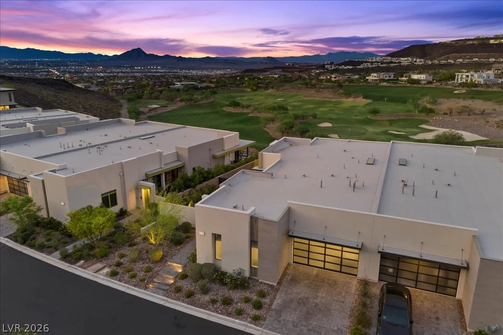 656 Scenic Cliff, Henderson, NV 89012