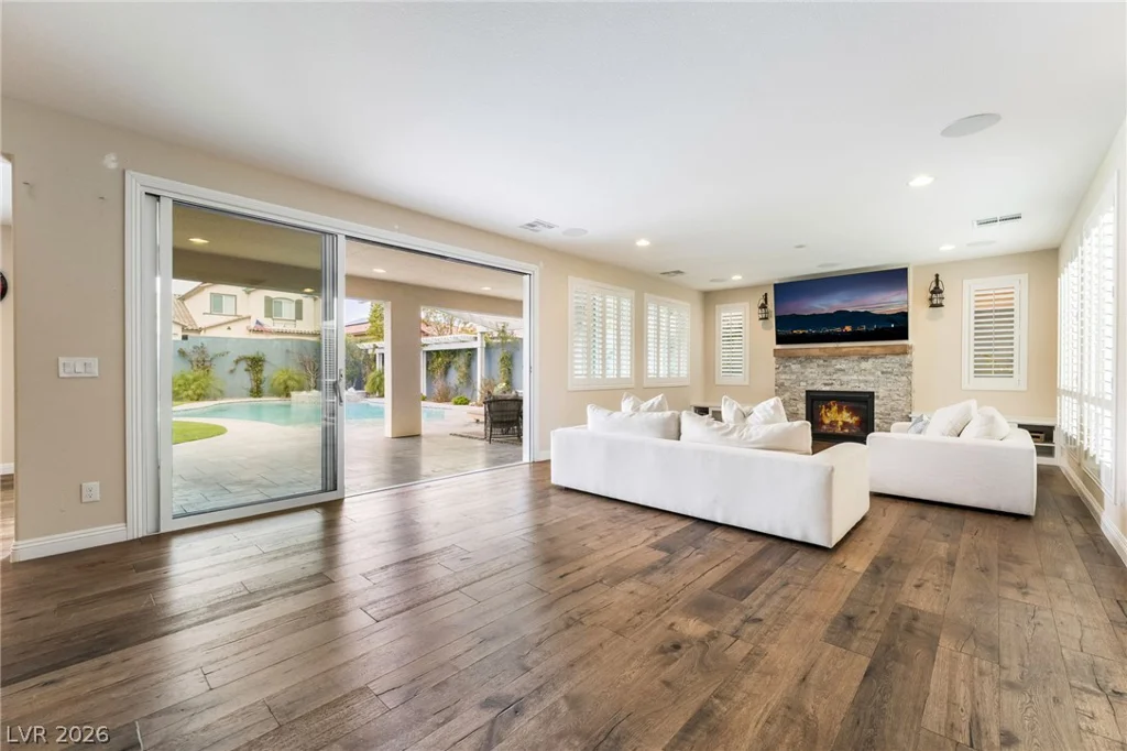 7323 Durand Park, Las Vegas, NV 89166