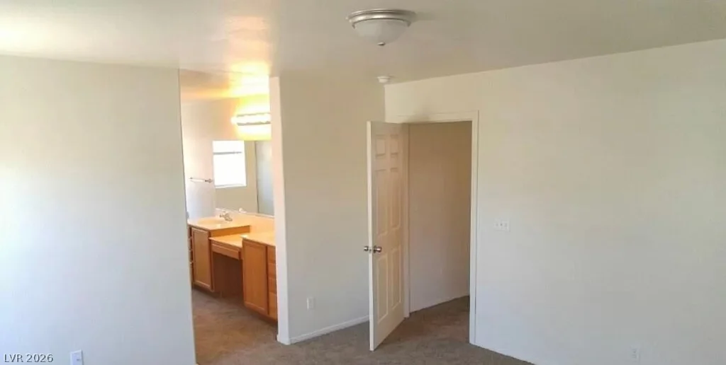 3883 Winter Whitetail, Las Vegas, NV 89122