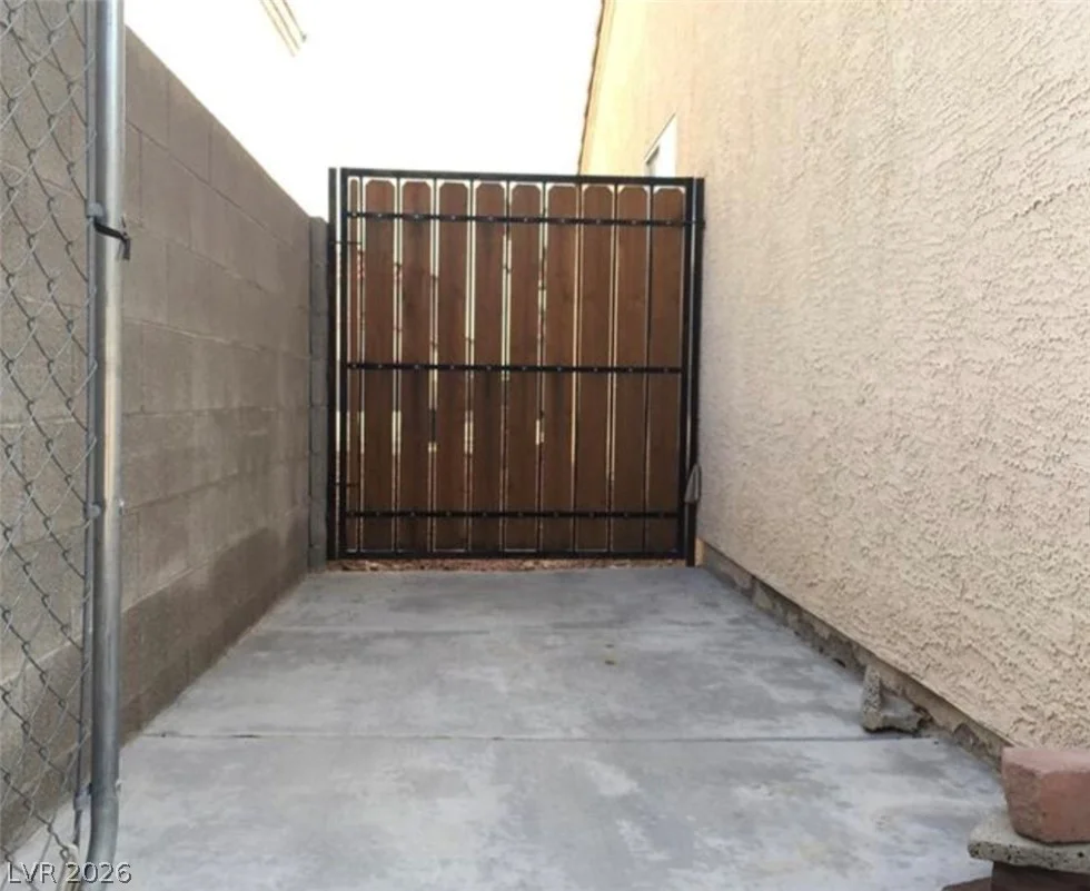 6119 Magic Mesa, North Las Vegas, NV 89031