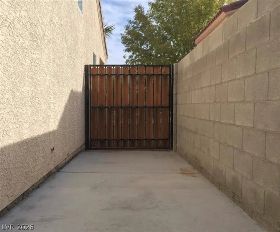 6119 Magic Mesa, North Las Vegas, NV 89031