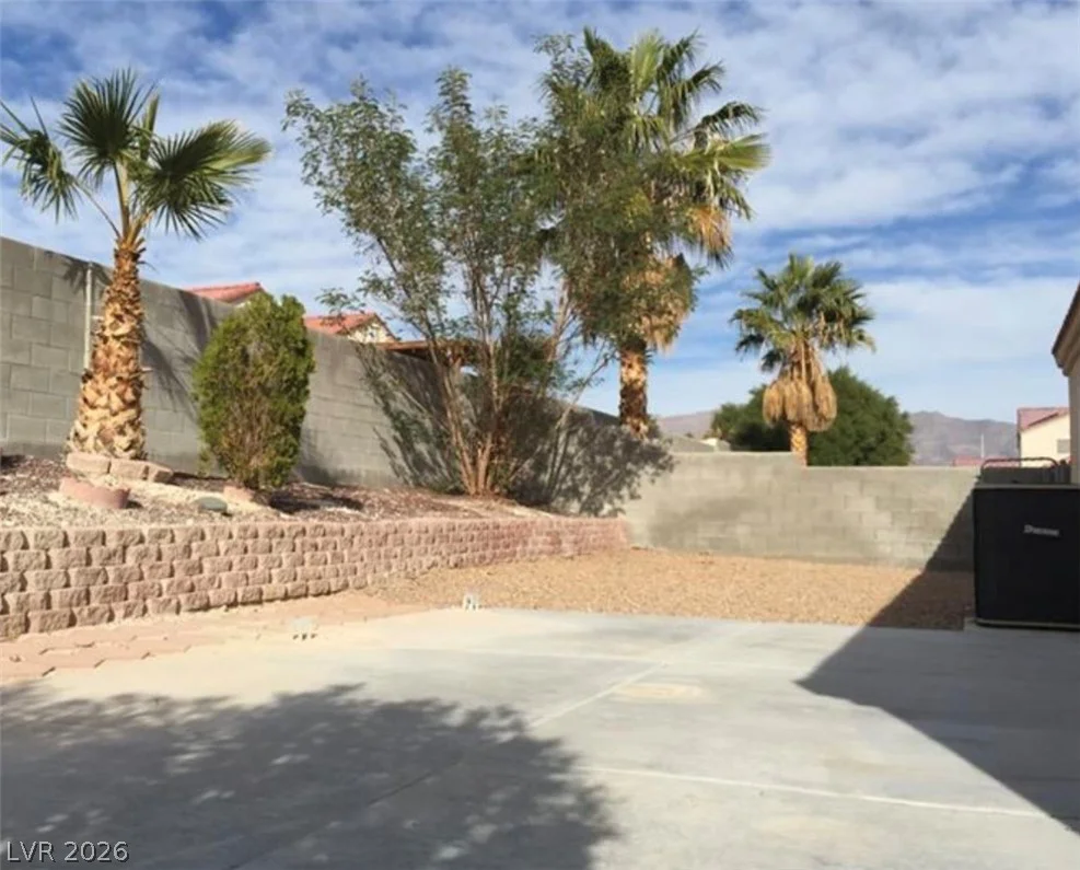 6119 Magic Mesa, North Las Vegas, NV 89031