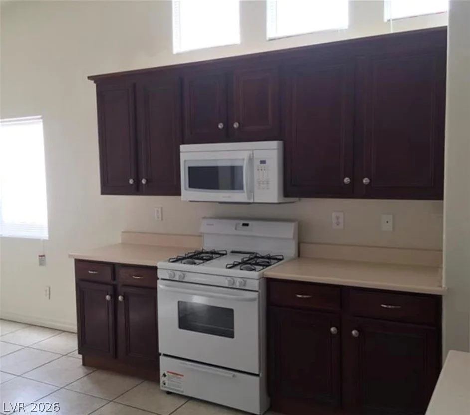 6119 Magic Mesa, North Las Vegas, NV 89031