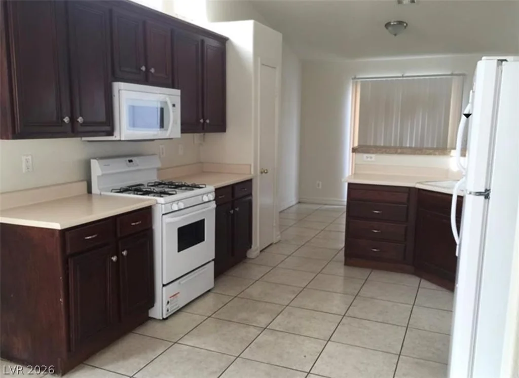 6119 Magic Mesa, North Las Vegas, NV 89031
