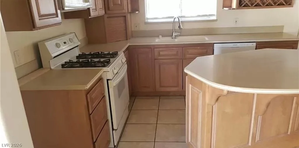 7990 Firethorn, Las Vegas, NV 89123