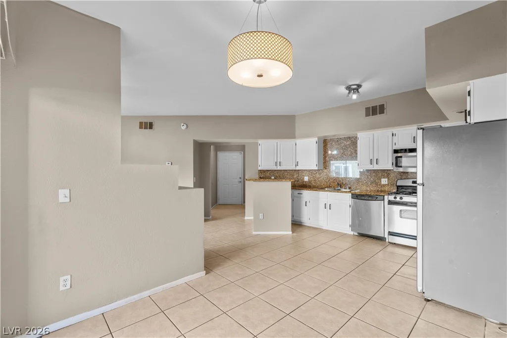 8400 Charleston, Las Vegas, NV 89117