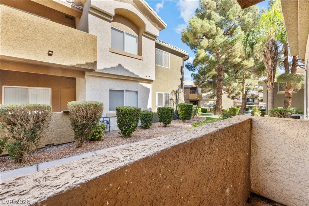 8400 Charleston, Las Vegas, NV 89117