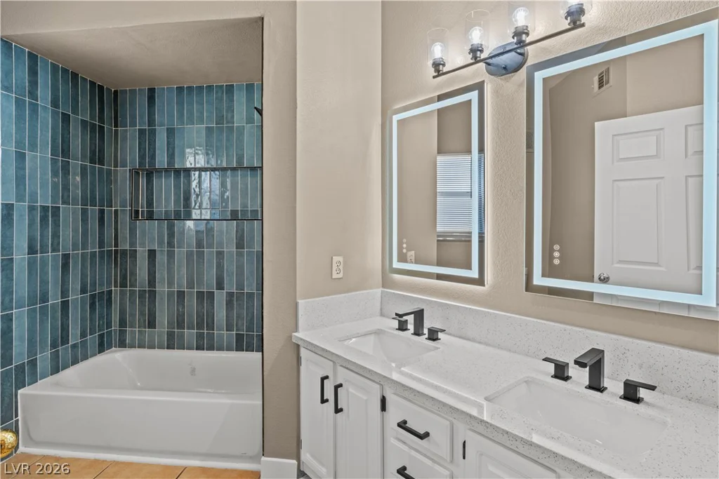 8400 Charleston, Las Vegas, NV 89117