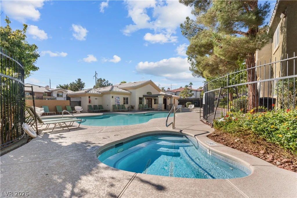 8400 Charleston, Las Vegas, NV 89117