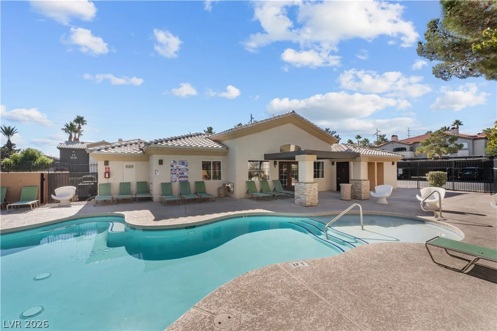8400 Charleston, Las Vegas, NV 89117
