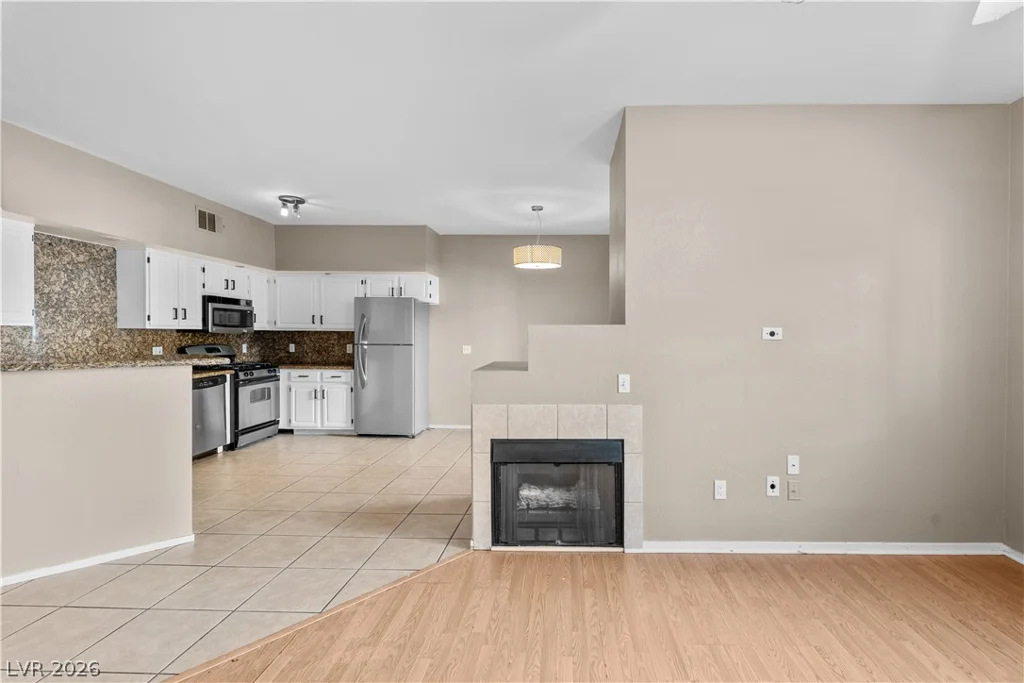 8400 Charleston, Las Vegas, NV 89117