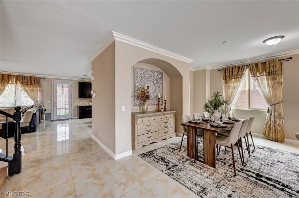 8223 Saddleback Ledge, Las Vegas, NV 89147