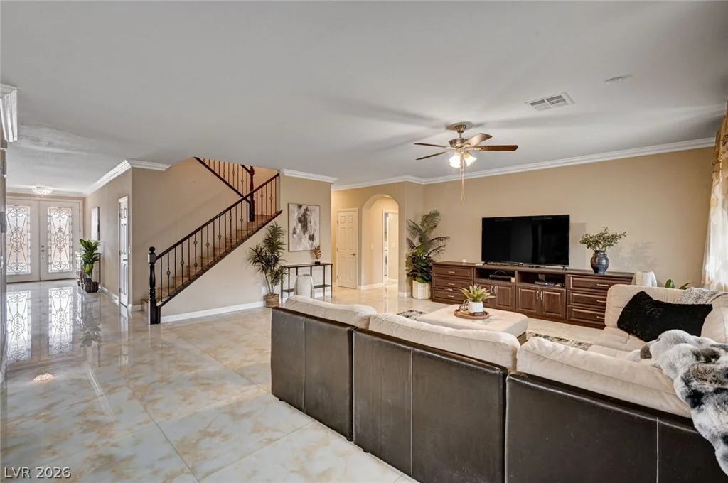 8223 Saddleback Ledge, Las Vegas, NV 89147