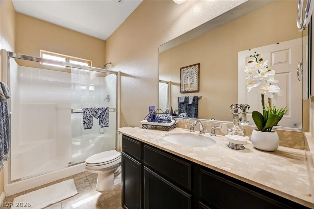 8223 Saddleback Ledge, Las Vegas, NV 89147