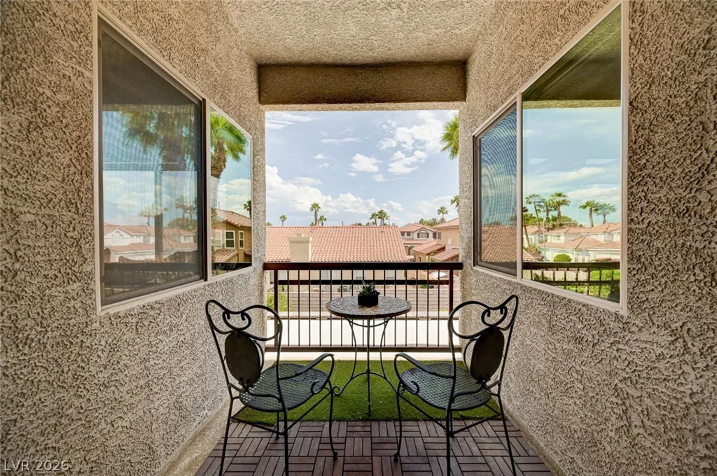 8223 Saddleback Ledge, Las Vegas, NV 89147