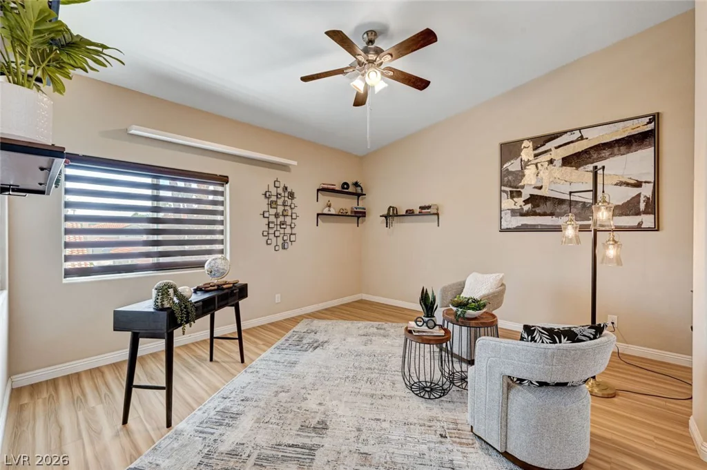 8223 Saddleback Ledge, Las Vegas, NV 89147