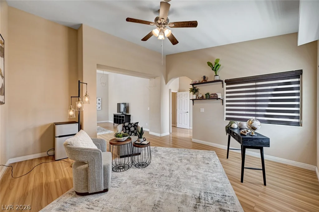 8223 Saddleback Ledge, Las Vegas, NV 89147