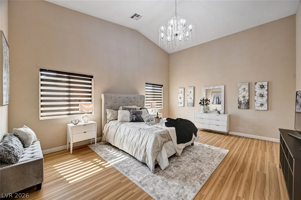 8223 Saddleback Ledge, Las Vegas, NV 89147