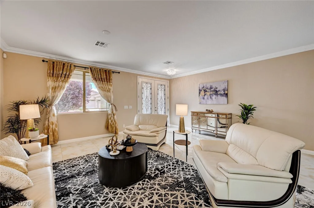 8223 Saddleback Ledge, Las Vegas, NV 89147