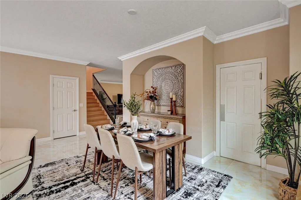 8223 Saddleback Ledge, Las Vegas, NV 89147