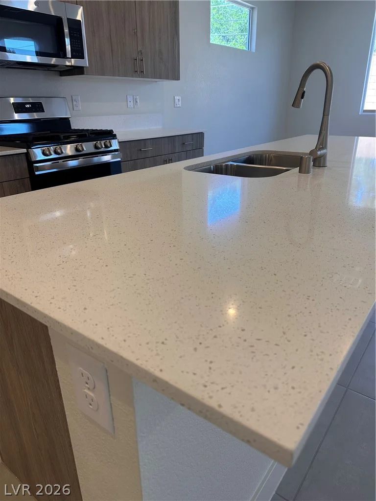 2464 Tom Collins, Las Vegas, NV 89169