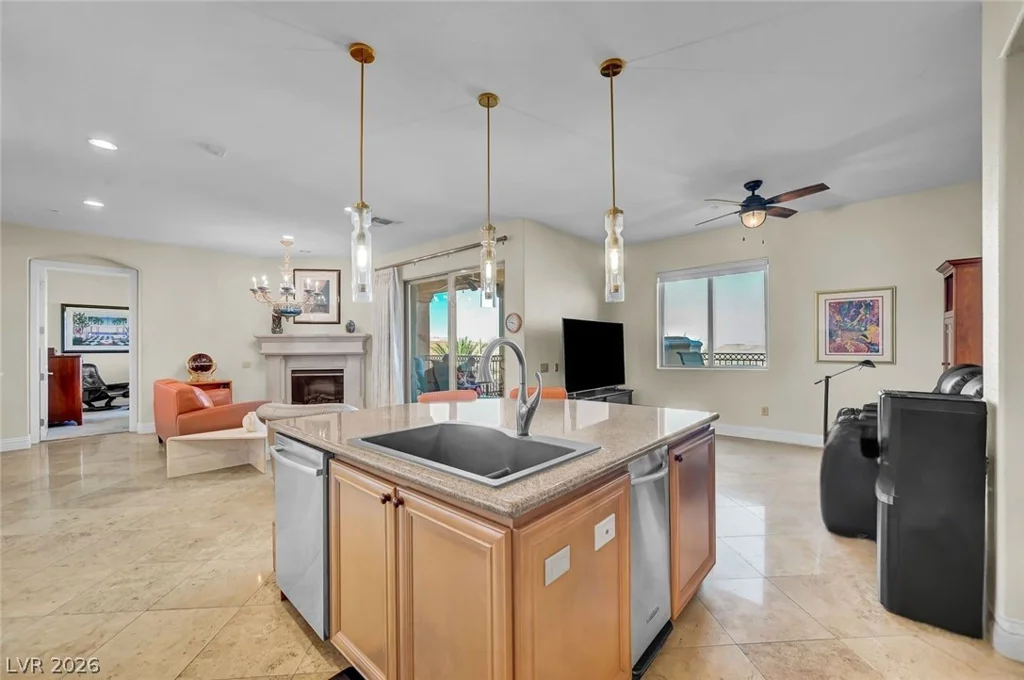 20 Via Mantova, Henderson, NV 89011