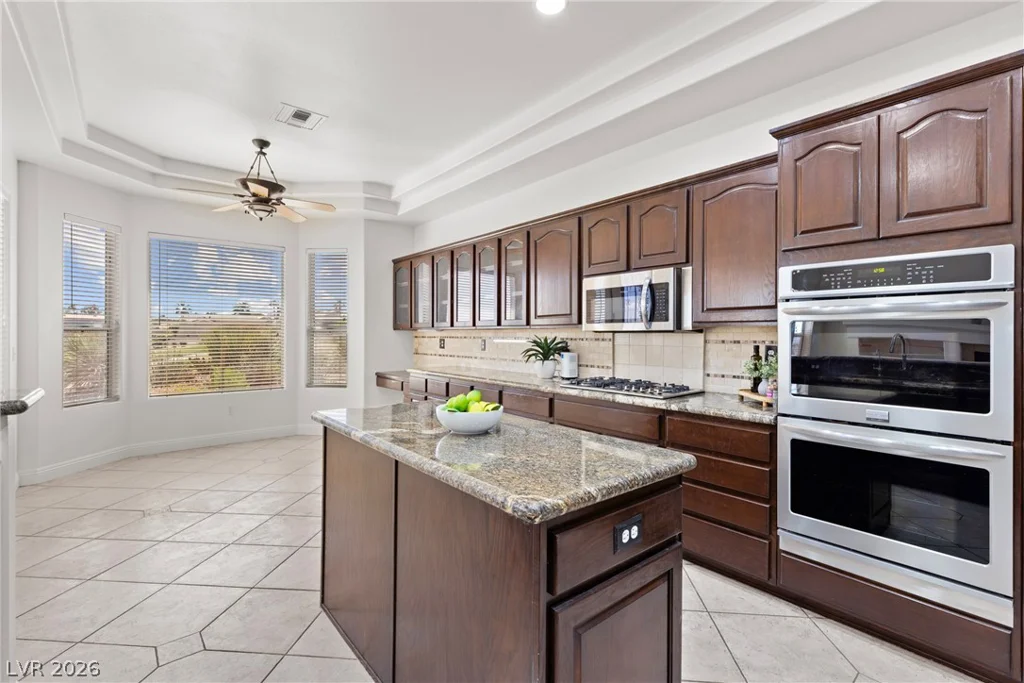10033 Villa Ridge, Las Vegas, NV 89134
