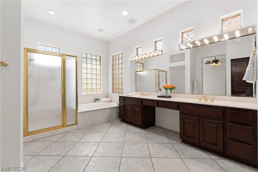 10033 Villa Ridge, Las Vegas, NV 89134