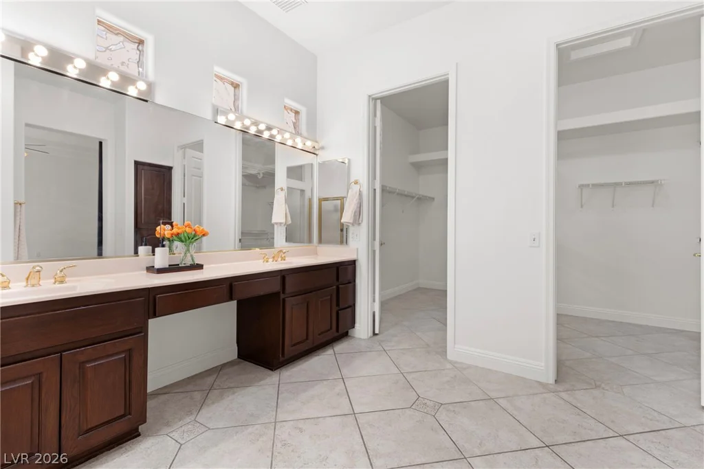10033 Villa Ridge, Las Vegas, NV 89134