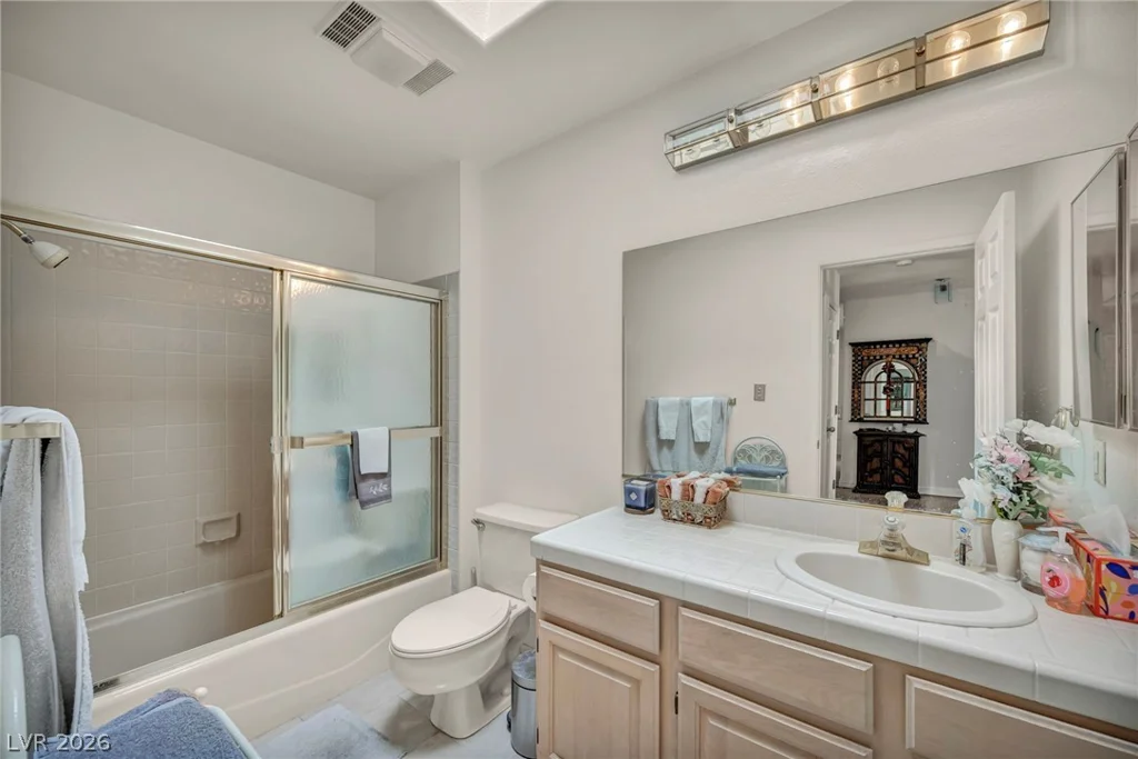 2851 Valley View, Las Vegas, NV 89102