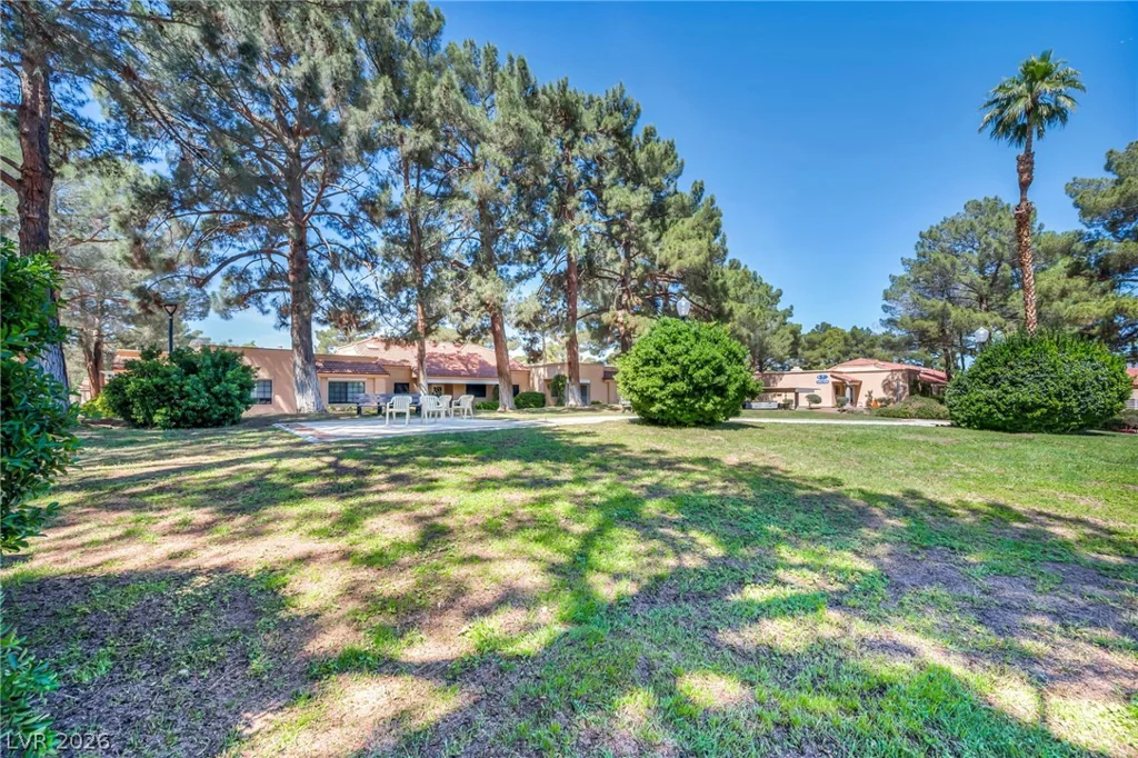 2851 Valley View, Las Vegas, NV 89102