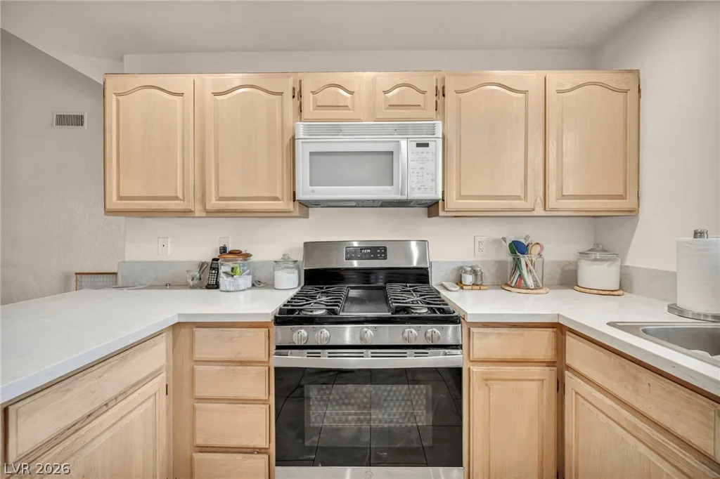 2851 Valley View, Las Vegas, NV 89102
