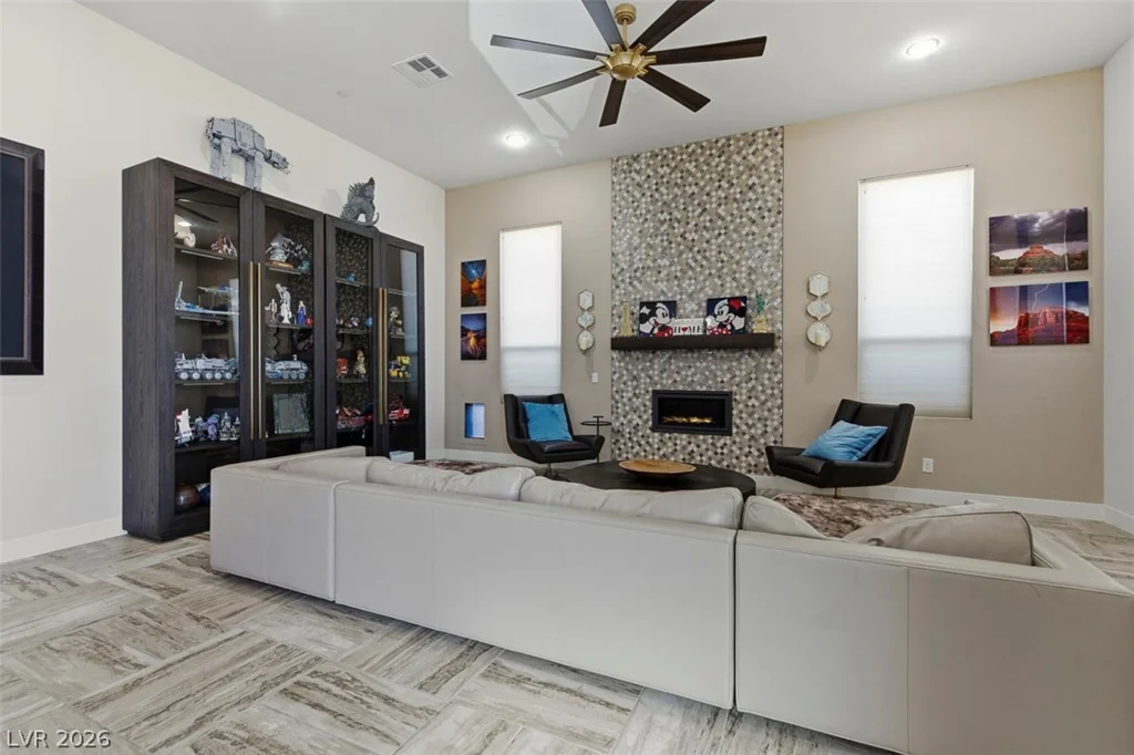 1211 Lake Heights, Henderson, NV 89002