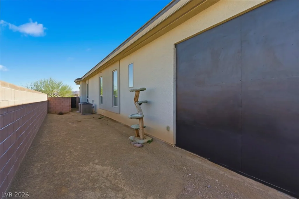 1211 Lake Heights, Henderson, NV 89002