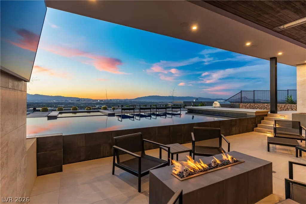 1550 Dragon Crest, Henderson, NV 89012