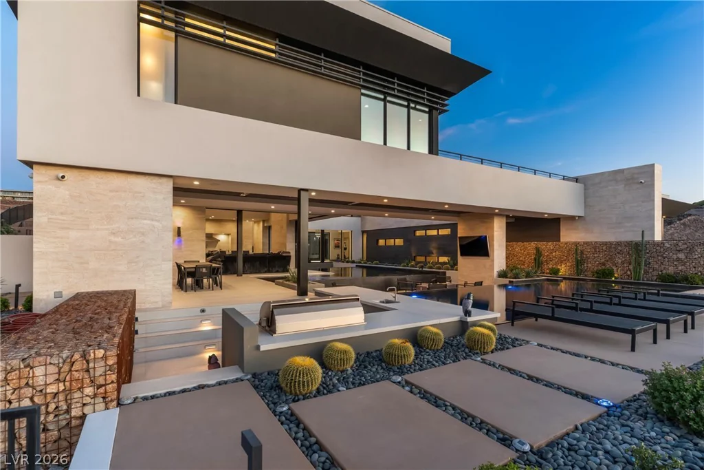 1550 Dragon Crest, Henderson, NV 89012