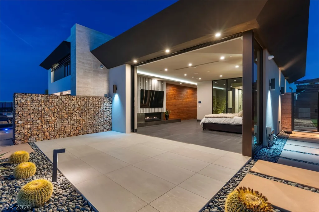 1550 Dragon Crest, Henderson, NV 89012