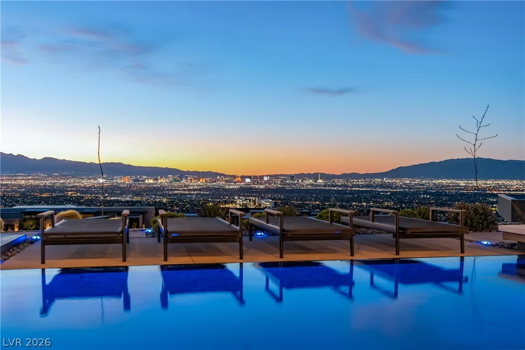 1550 Dragon Crest, Henderson, NV 89012
